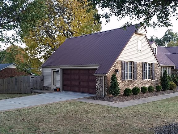 New Garage Door/Driveway