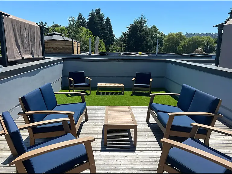 835 S Cloverdale St — Photo 23