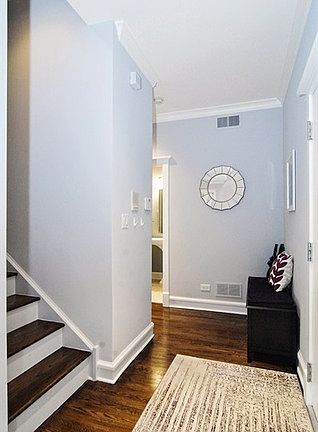2nd image of 639 W Melrose St APT 1S
