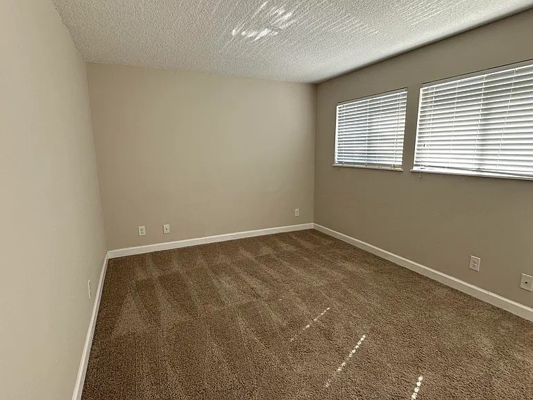 7867 Bahia Vista Ct #7867 — Photo 25