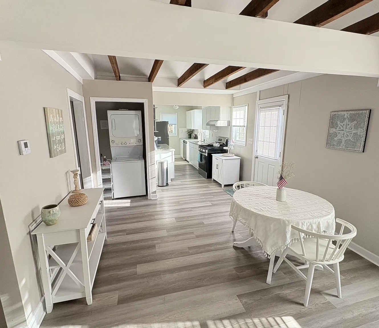 2 bed, $1,900 — Photo 2