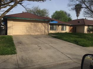 1217 Diamond Way, Madera, CA 93637