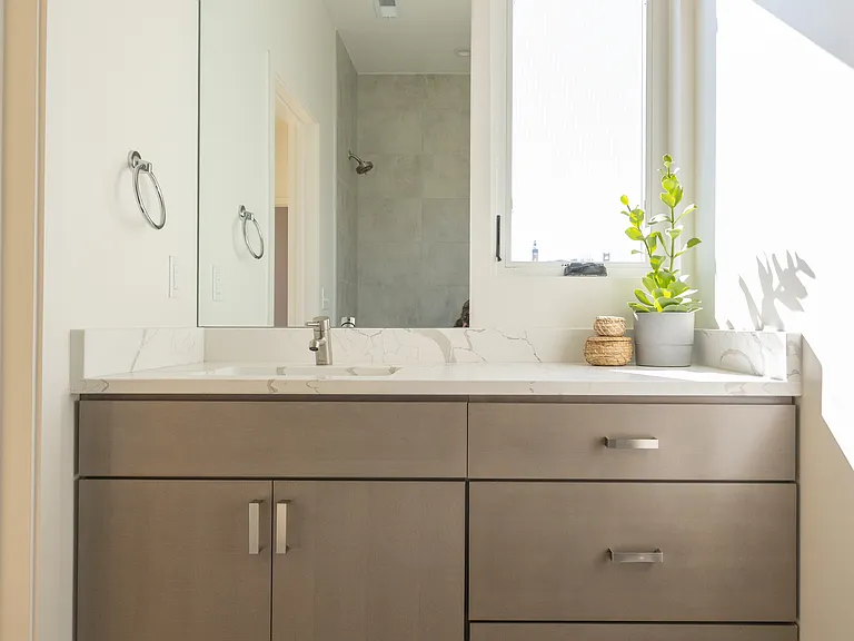 1015 Pacific St #10 — Photo 9