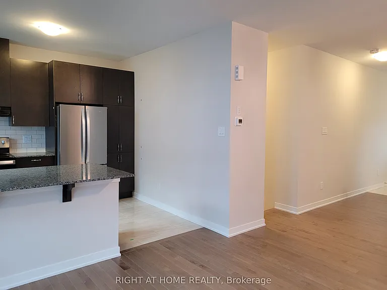 12 Focality Cres — Photo 9