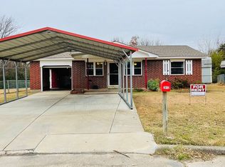 2812 Circle Dr, Muskogee, OK 74403