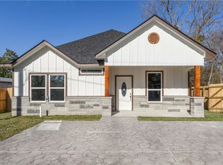 302 Neel St, Bryan, TX 77803