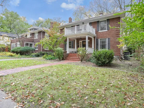 1105 S Busey Ave, Urbana, IL 61801