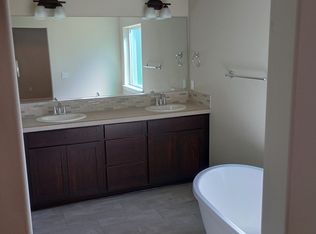 2491 NE 5th St, Hermiston, OR 97838