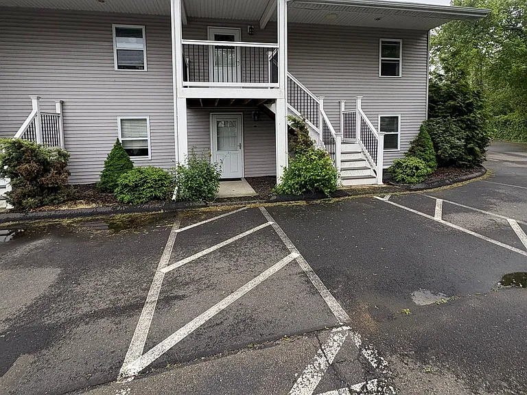 127 Cosey Beach Ave #A2 — Photo 8