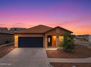 1033 Airship Pl, El Paso, TX 79928