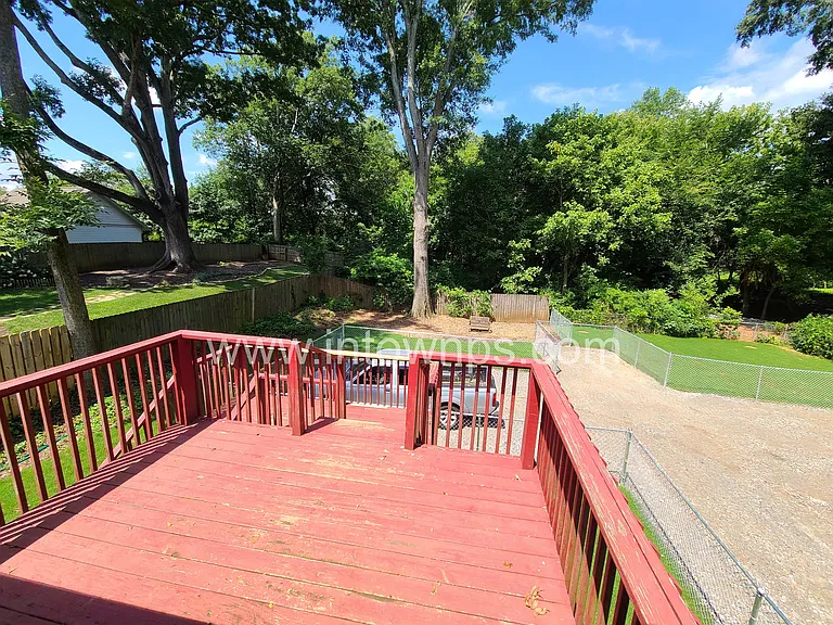 137 Dearborn St — Photo 19