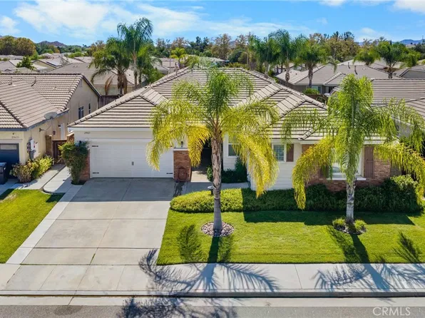 29421 Lake Hills Dr, Sun City, CA 92585