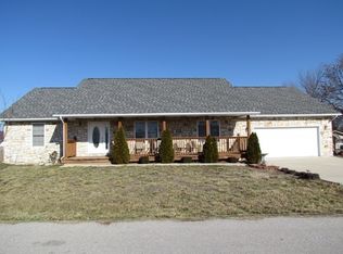 21645 Ranch Rd, Waynesville, MO 65583
