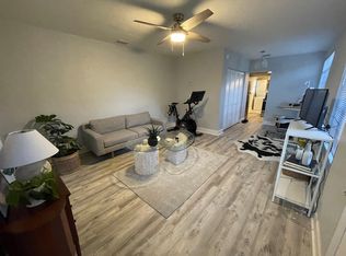 914 SW 7th Ave APT 3, Gainesville, FL 32601