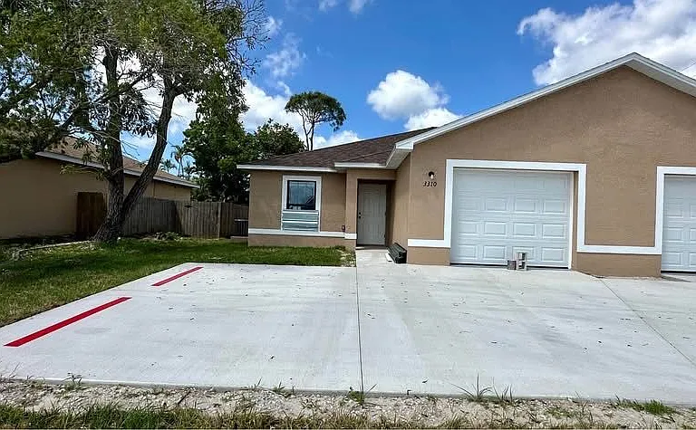 3310 SW 17th Pl #3310 — Photo 2