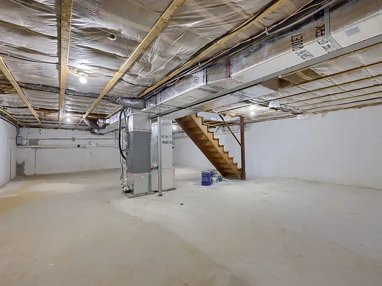 1738 W Main St #A — Photo 43