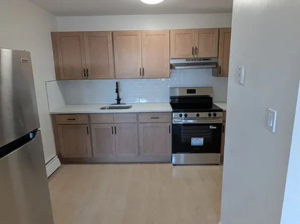 (undisclosed Address), Windsor Locks, CT 06096