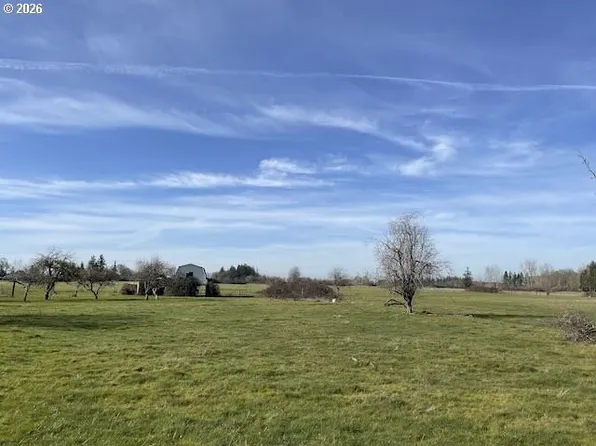 33865 S Adams Rd, Molalla, OR 97038