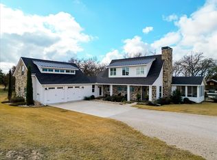 220 Rock Springs Rd, Weatherford, TX 76088