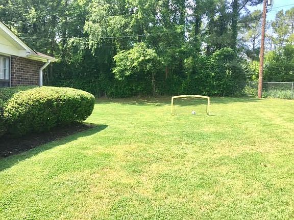 Large shared front yard