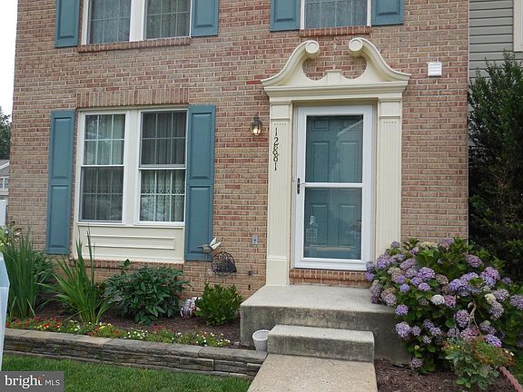 3rd image of 12881 Effingham Ct