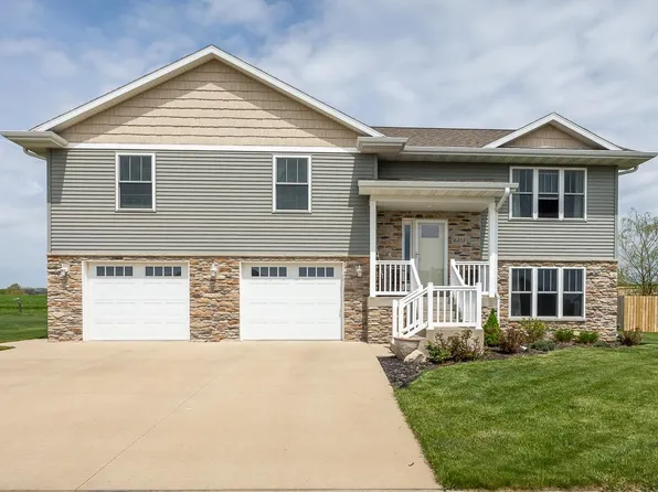 6351 Osage Dr, Asbury, IA 52002