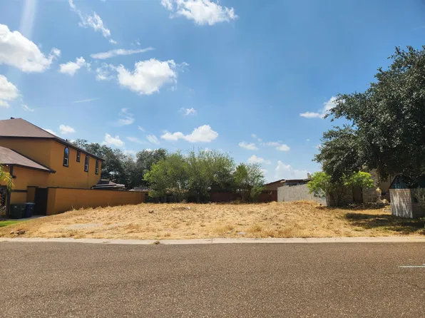 218 Daisy Ln, Laredo, TX 78046