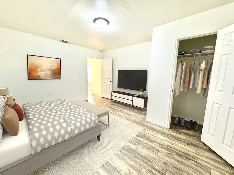 2117 E Broadway #1 — Photo 10
