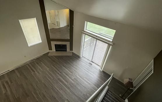 2nd image of 5469 Country Hearth Ln