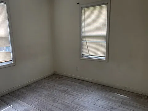2427 W Graber St — Photo 16