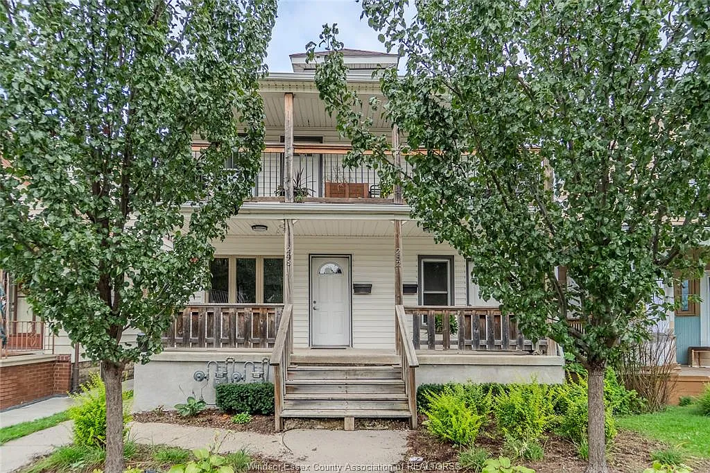 3 bed, $1,500 — Photo 2