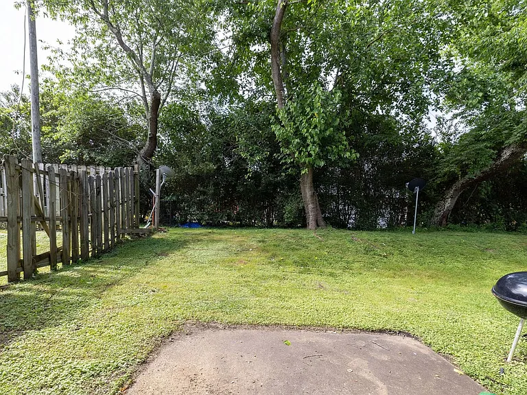 3231 Hunters Mill Dr — Photo 26
