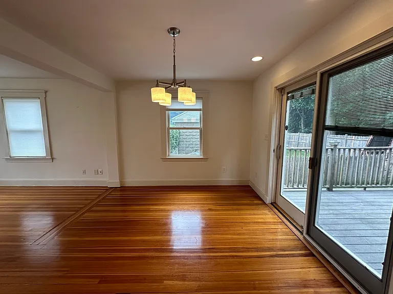 17 Russell Rd — Photo 10