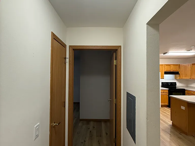 853 Saint Albert The Great Dr — Photo 23