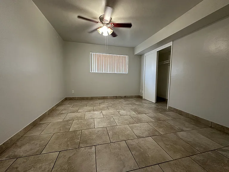 6715 E Avalon Dr #4 — Photo 3