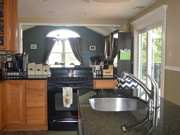 Kitchen-Granite Counters