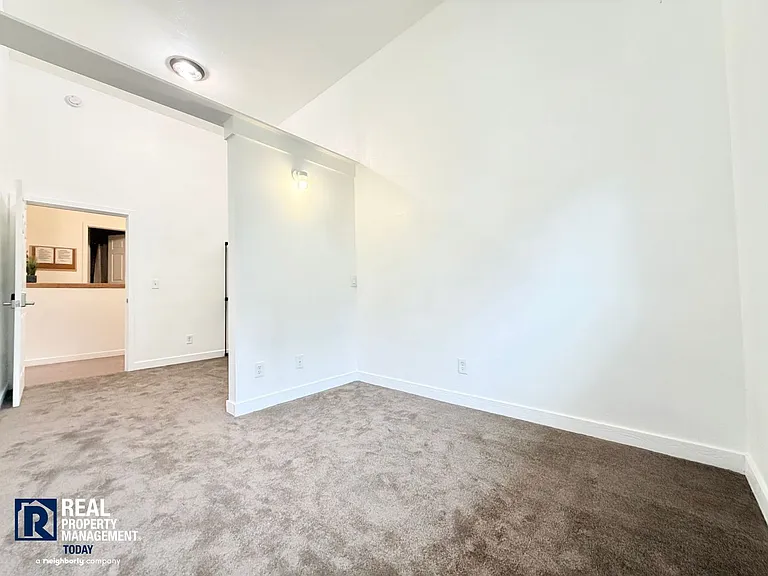 Mills - 2817 (Advertising Only) — Photo 17