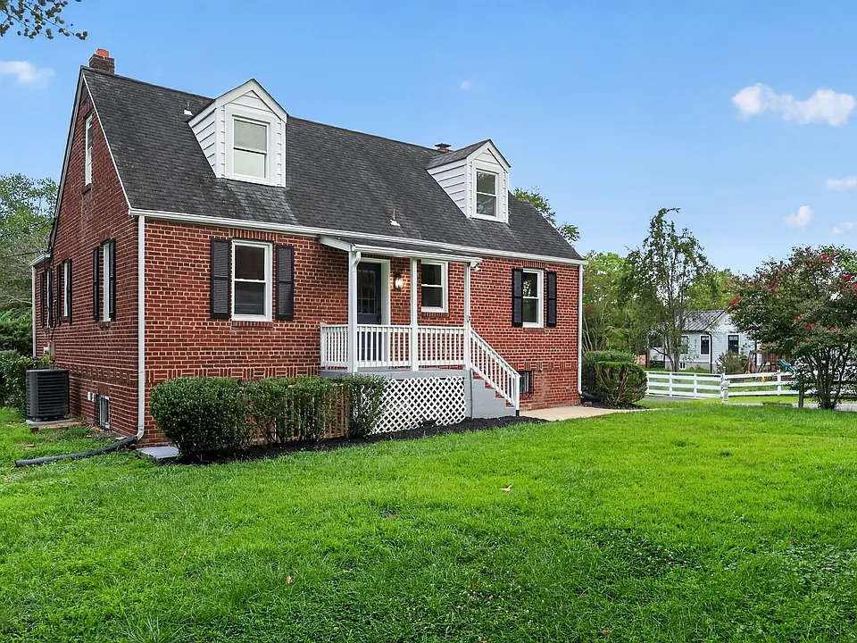 10904 Livingston Rd