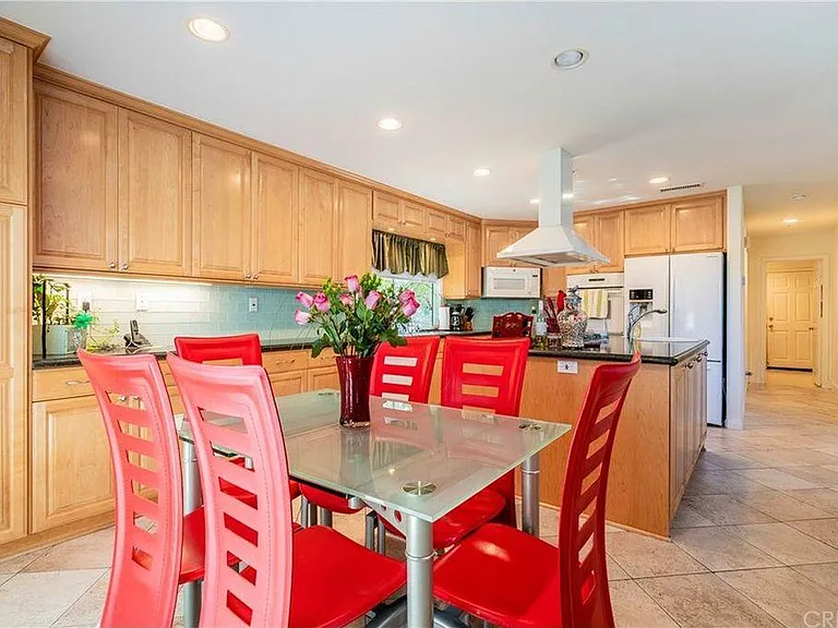 6264 Penfield Ave — Photo 9