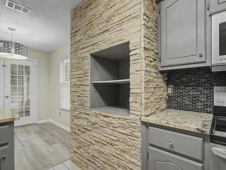 1850 Newman Ln — Photo 30