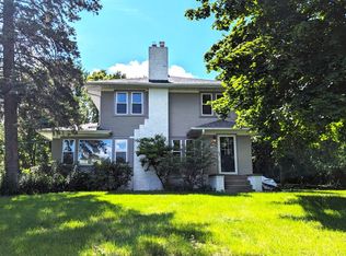 2221 Dodd Rd, Mendota Heights, MN 55120