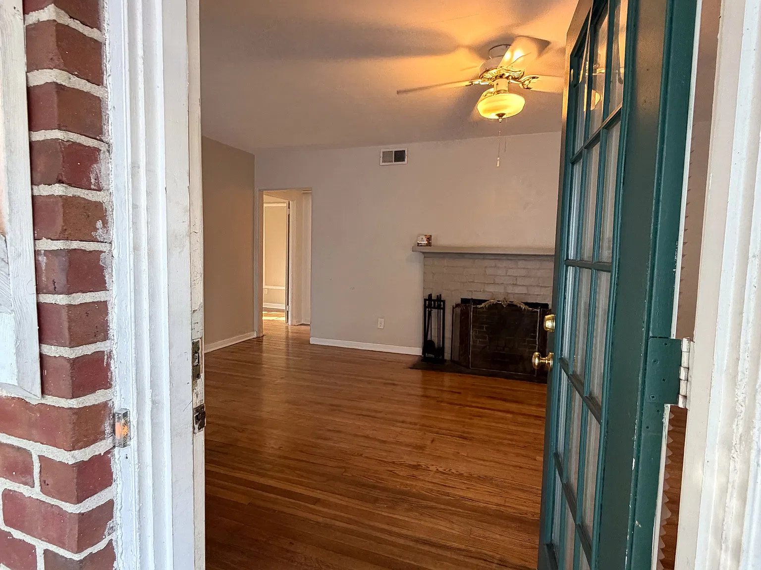 760 N Westmoreland Dr — Photo 3