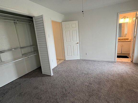 5th image of 2616 Spiceberry Ln
