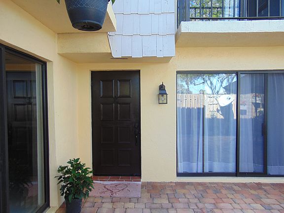 3rd image of 1170 6th Ave APT 32B