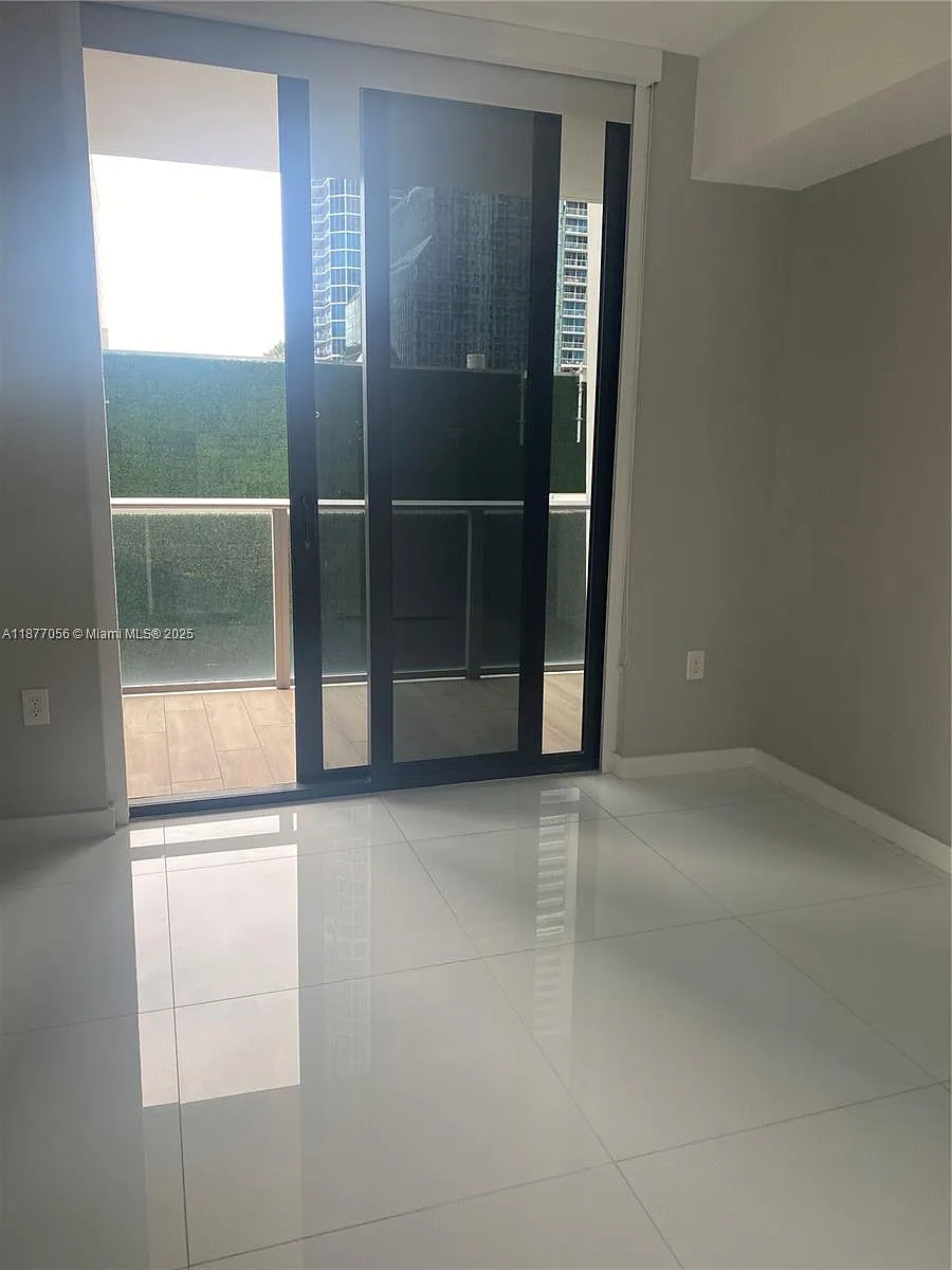 Building Photo - 1010 Brickell Ave #1502