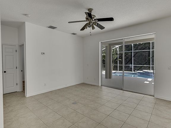 4th image of 2759 Eagle Glen Cir #2759