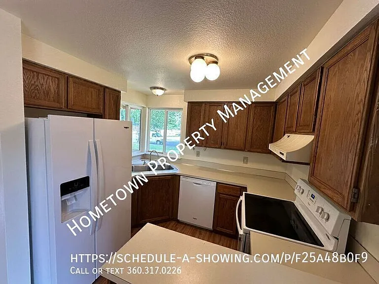 717 Lucerne Ln SE — Photo 7
