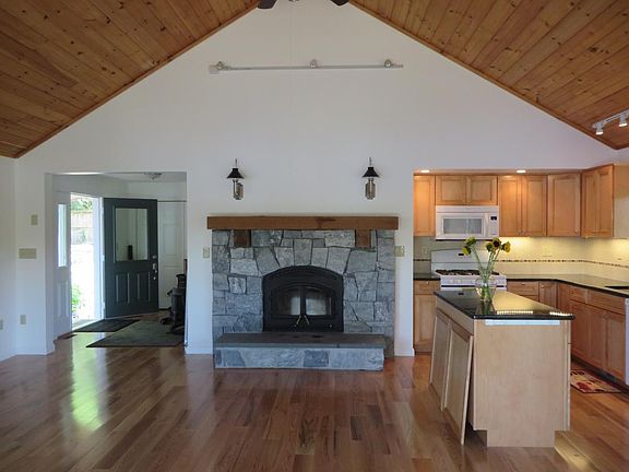 Great room, kitchen, fireplace