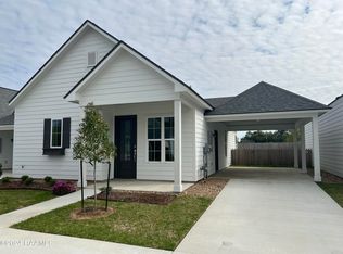 103 Satsuma Dr, Youngsville, LA 70592