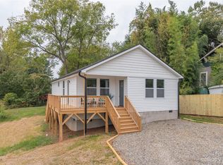 25 3rd St, Canton, NC 28716